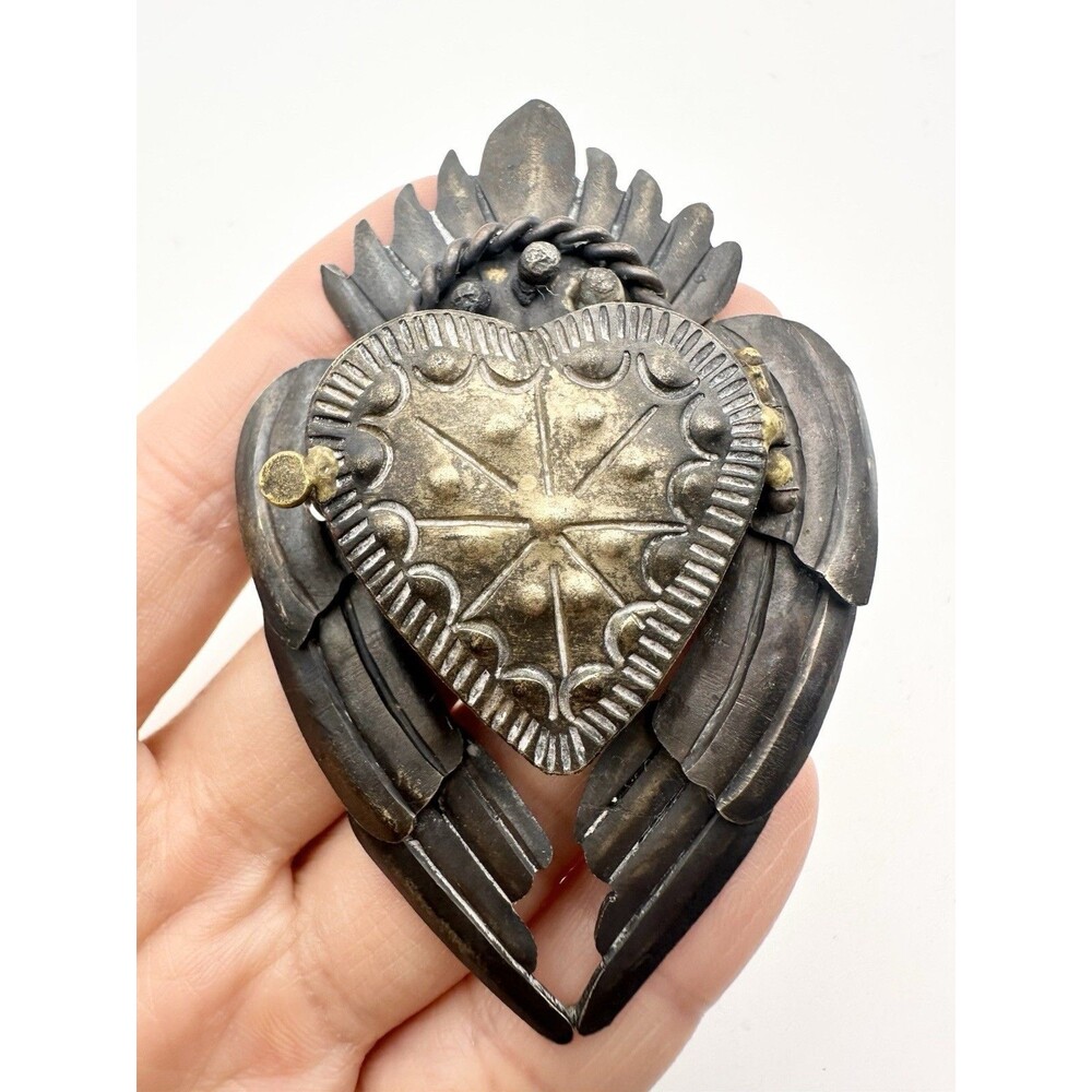 Vintage Unsigned Angel Wing Heart Locket Pendant Large